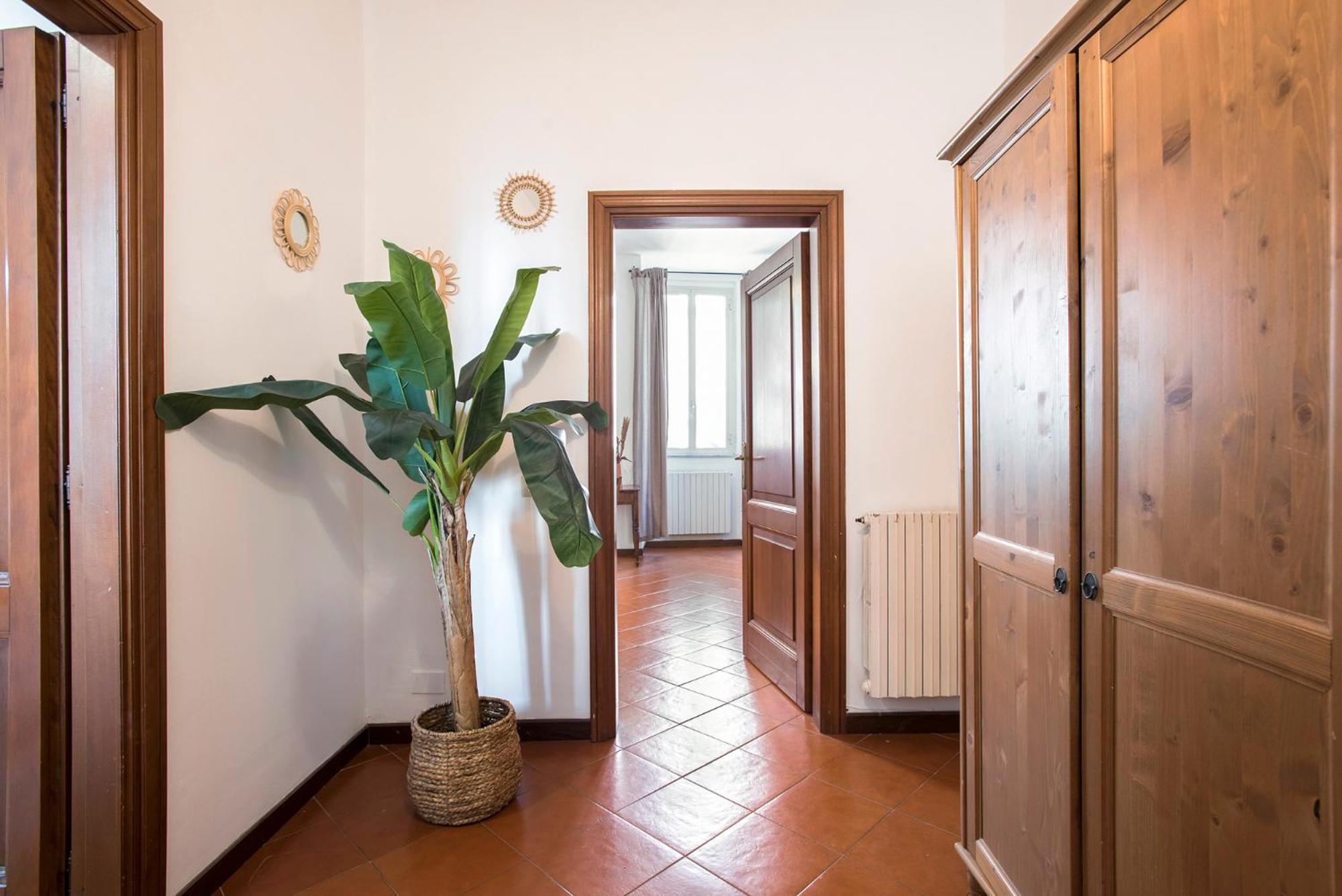 Trevi Fountain House Deluxe Apartment