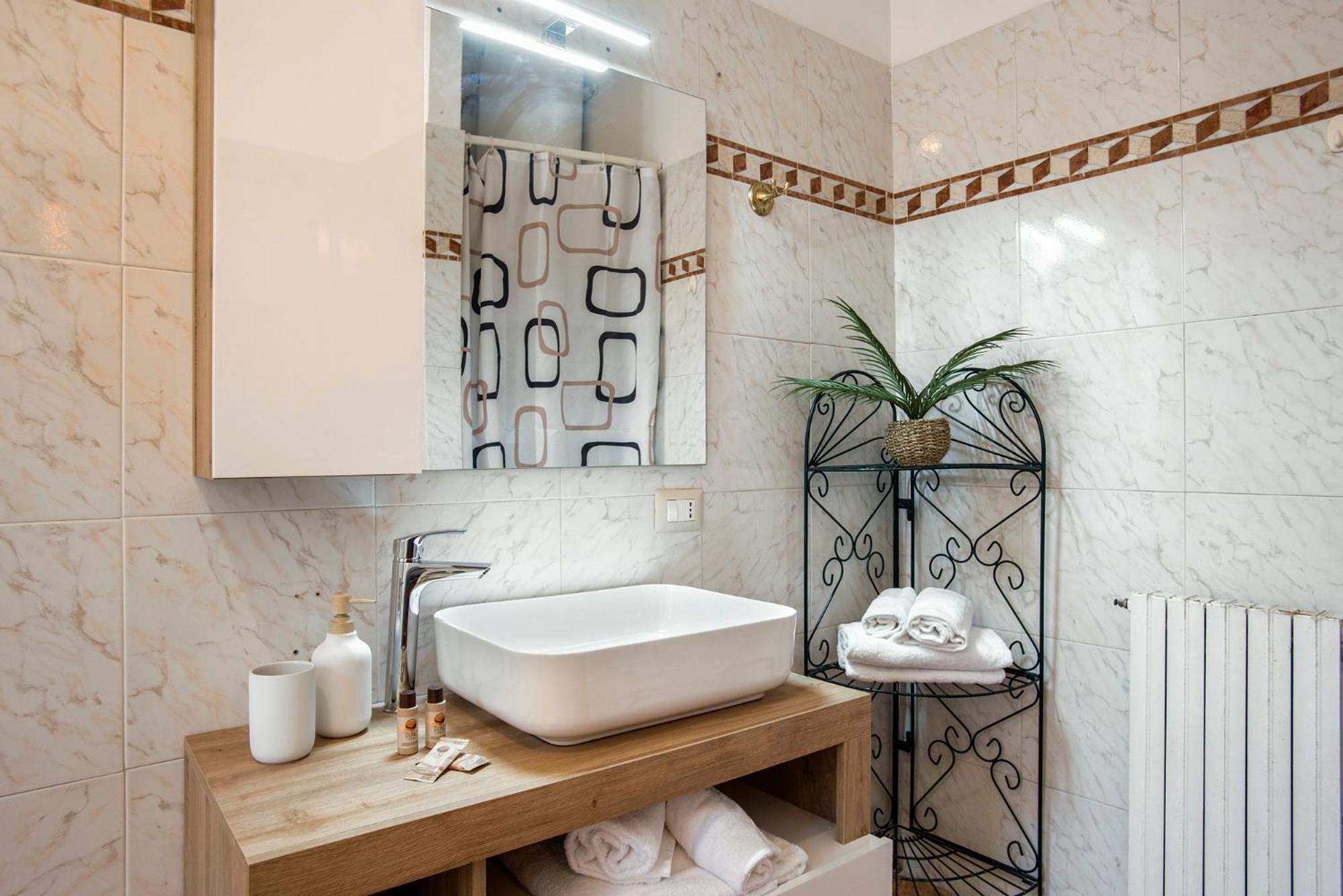 Trevi Fountain House Deluxe * Rom